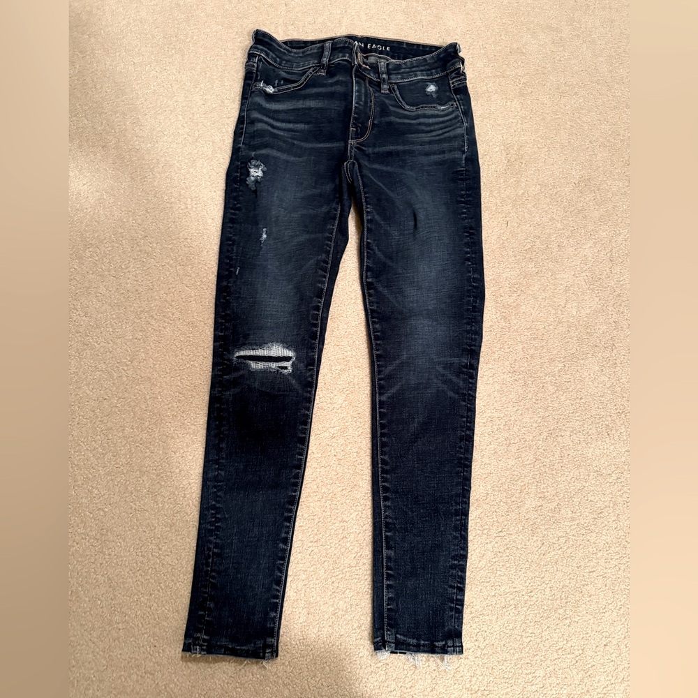 American Eagle AE Dark Wash Distressed Jegging Crop 4R